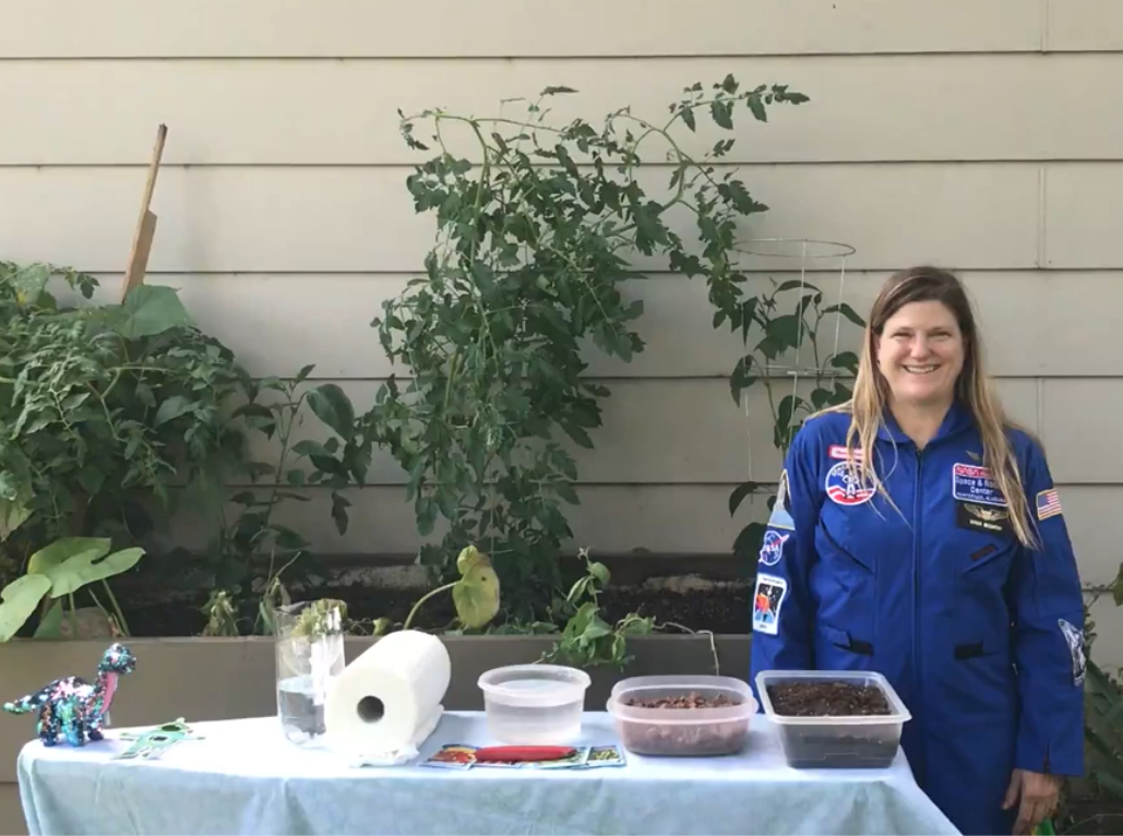 Iowa STEM Teacher Awardee Rhonda McCarthy shared a lesson about growing plants in space for STEM Day at the Fair.